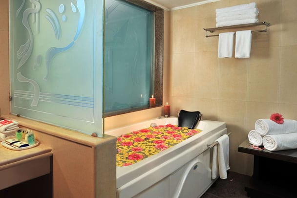 Suite Room - Bathroom