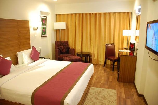 One King Bed Premium Guest Room