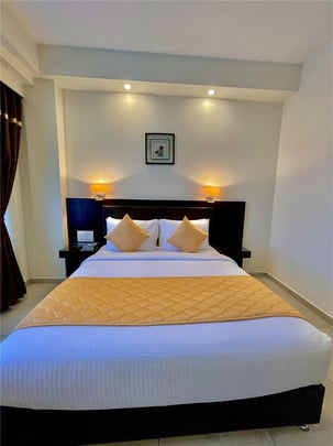 Guest Room with King Bed