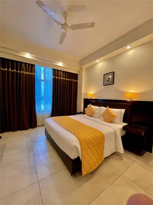 Deluxe Room King Bed