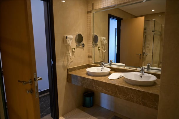 Superior Double Room Bathroom