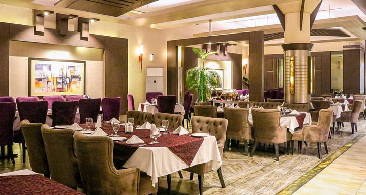 Fine Dine Restuarant