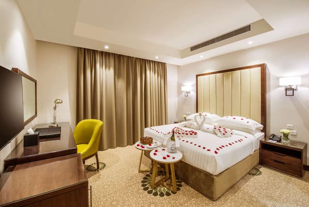 Executive  Suite Bedroom Honeymoon View