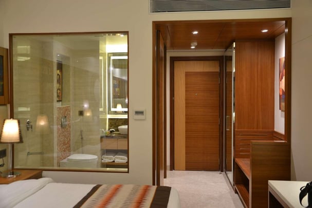 Deluxe Room Twin Beds