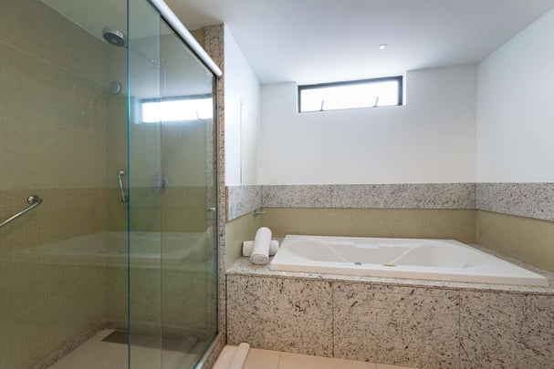 Premium Suite with Ocean View