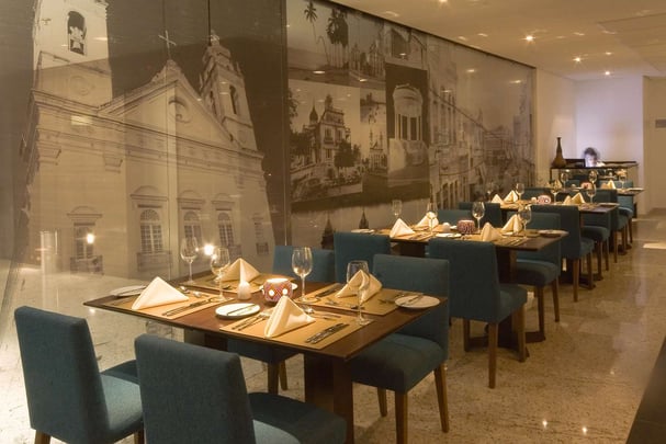 Le Premier Restaurant