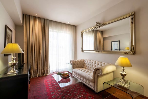 Plaka Suite Room