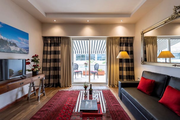 Lycabettus View Suite Room