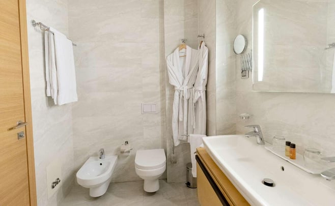 Comfort Double Room Bathroom