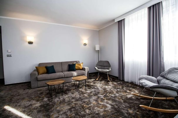 Executive Suite Living Room