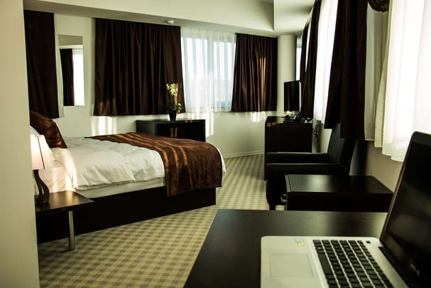 Double Room with King Bed