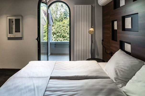 Deluxe King Bed Room