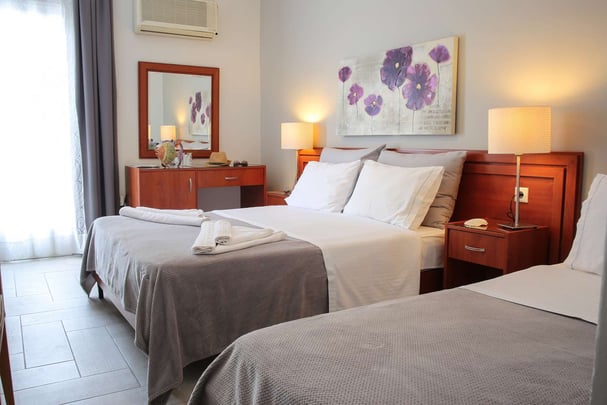 Family Room with Side Sea View