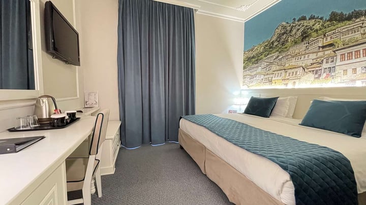 Comfort Room Pool View