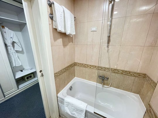 Standard Room Bathroom