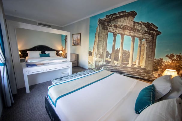 Suite with 1 King 2 Single Beds