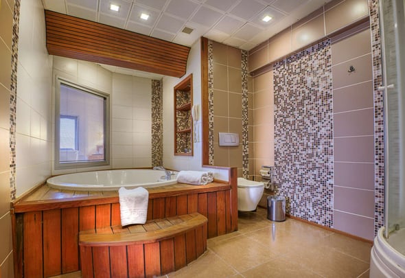 Guest Bathroom Suite