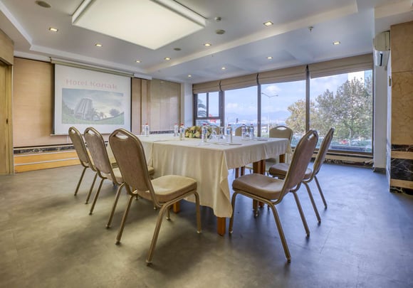 Derya Meeting Room