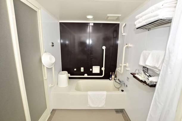 Premire Twin Room Bath