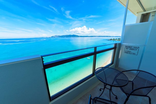 Balcony Executive Twin Room