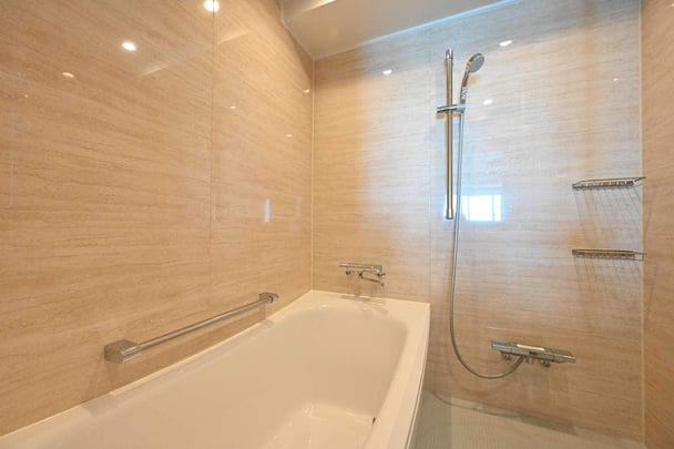 Superior Twin Annexe Bath