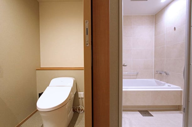 KAYA Signature Executive Room (Bath & Toilet)