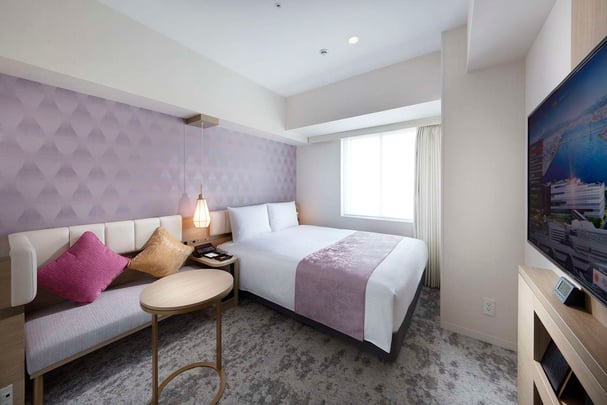 Superior Queen - ReFa Room