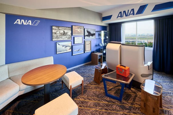 "Collaboration room" ANA B737 x Hotel Villa Fontaine