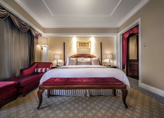 Executive Room with One King Bed