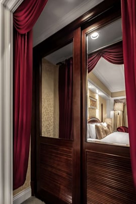 Executive Room with One King Bed