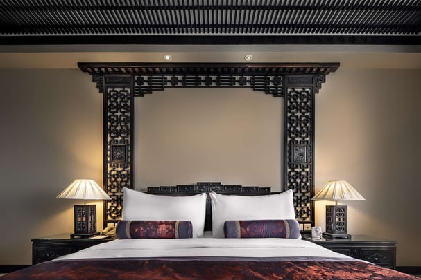 Executive Suite with One King Bed