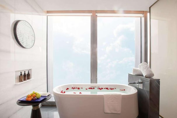 Executive Suite Bathroom