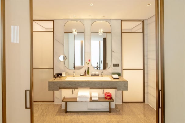 Beauty Room Bathroom