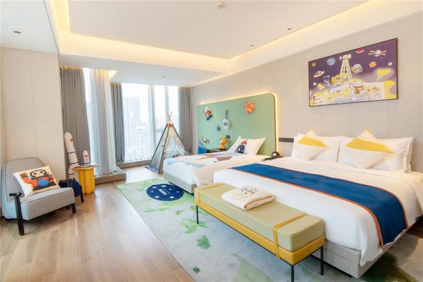 Family Bedroom Themed Design