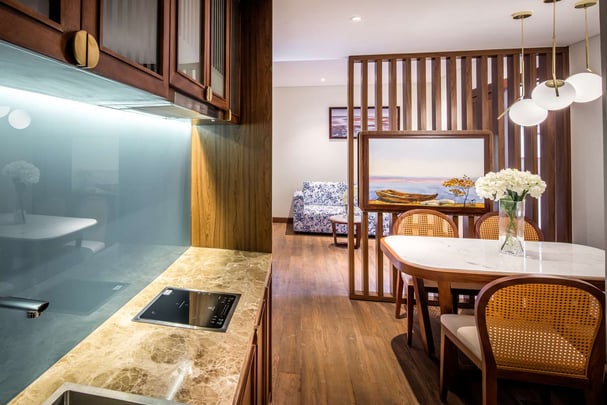 Executive Deluxe Dining Room