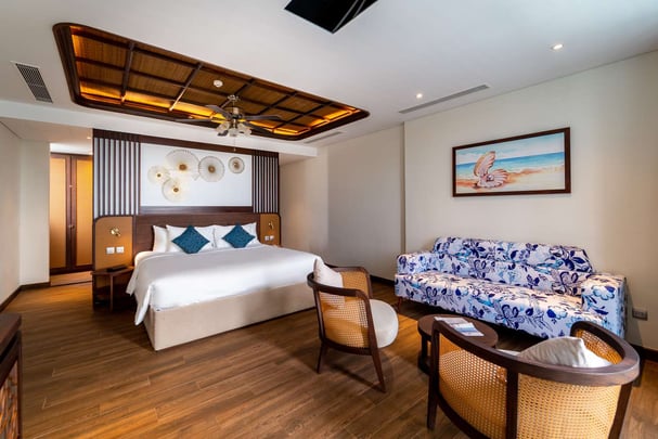 Luxury Villa King Bedroom