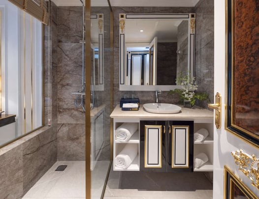 Bathroom President Suite