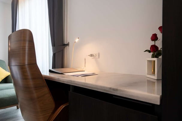 Executive Room Working Desk