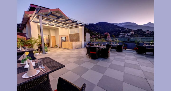 Rooftop Sit Out Area