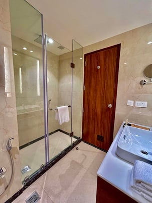 Guest room bathroom with all modern facilities