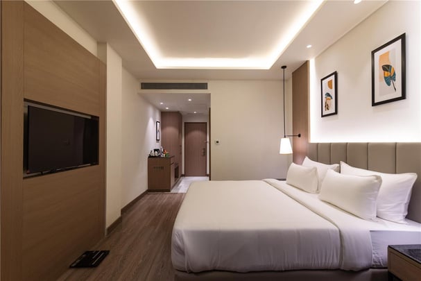 Deluxe Room King Bed