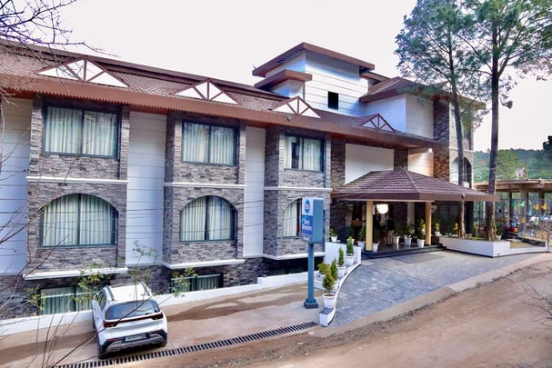Best Western Matra Kasauli- Entrance
