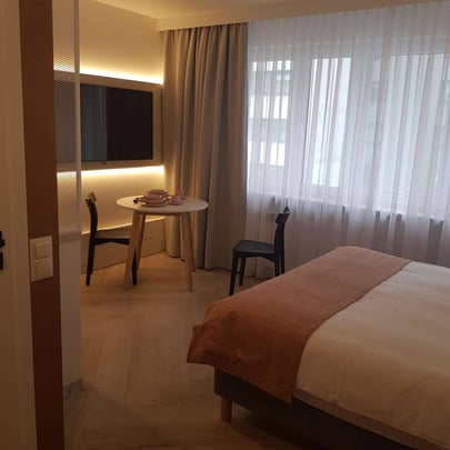 Studio room with kitchenette