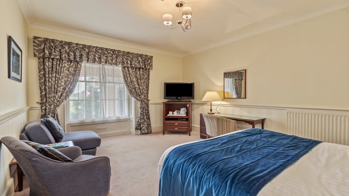 lamphey-court-hotel-bedrooms-38-83424.jpg