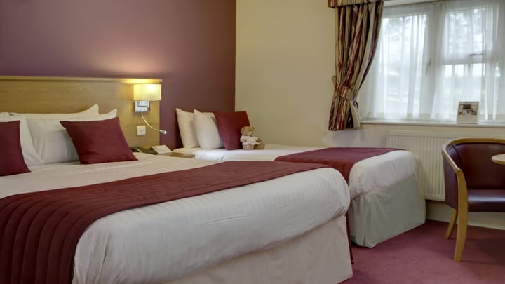 ullesthorpe-court-hotel-bedrooms-27-83849.jpg