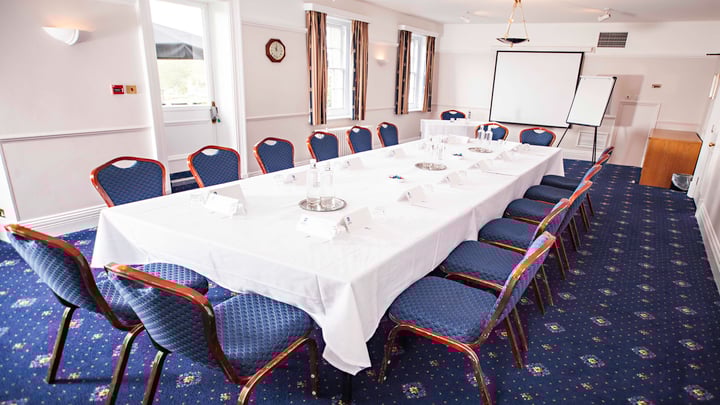 chilworth-manor-meeting-space-01-83920.jpg