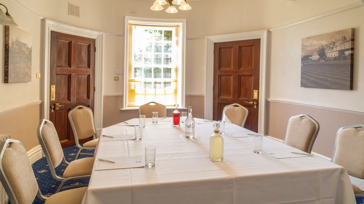 chilworth-manor-meeting-space-12-83920.jpg
