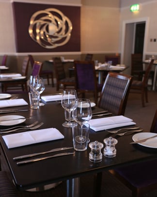 aston-hall-hotel-dining-16-83959-OP.jpg