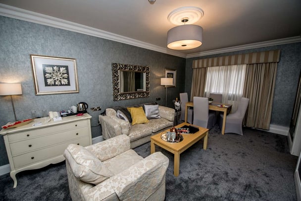 King Suite - One King Bed