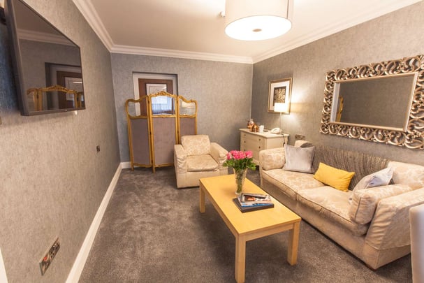 King Suite - One King Bed